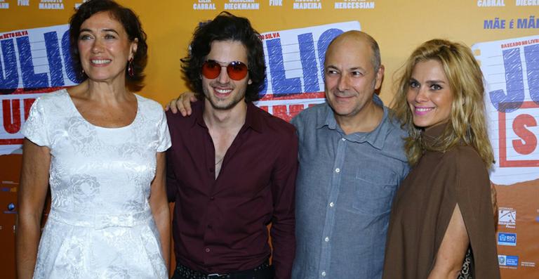 Fiuk, Carolina Dieckmann e Lilia Cabral lançam filme no Rio