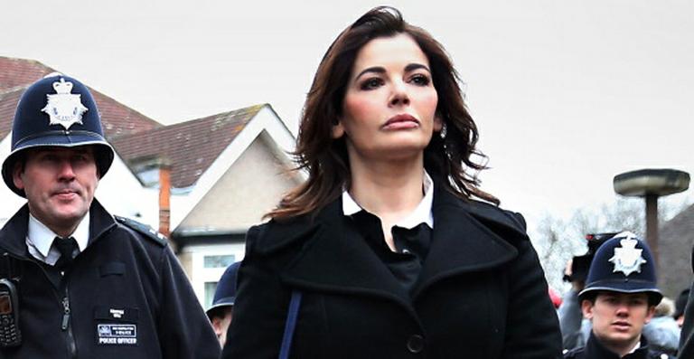 Após polêmica com drogas, chef Nigella Lawson é retirada de voo e banida dos EUA