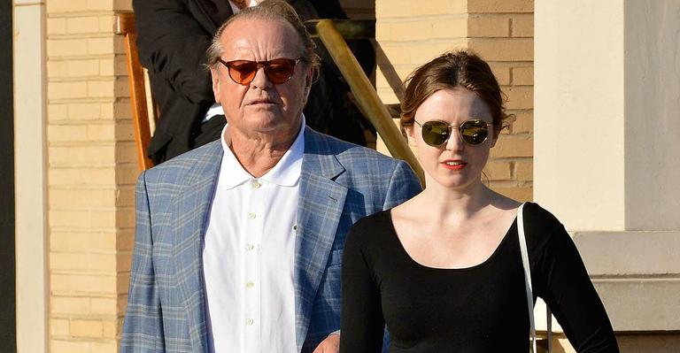 Jack Nicholson aproveita folga para tarde de compras com a filha, Lorraine
