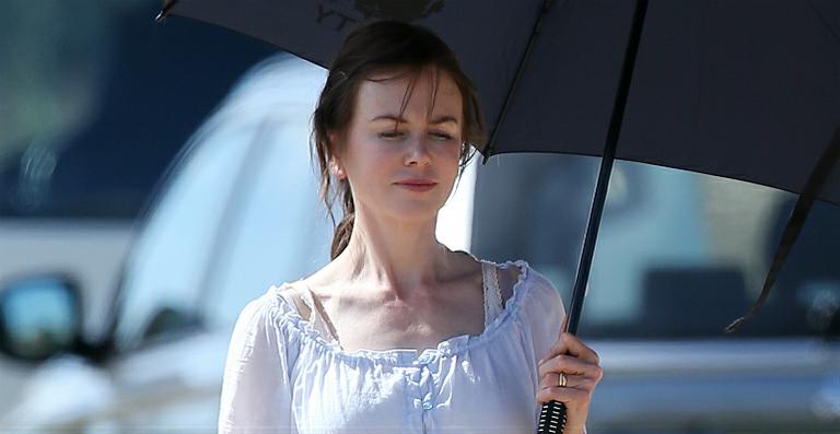 Nicole Kidman aparece morena em set de filmagem