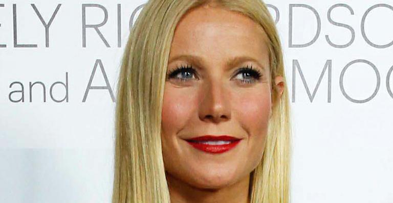 Gwyneth Paltrow troca baile do MET por noite com a filha e alfineta evento