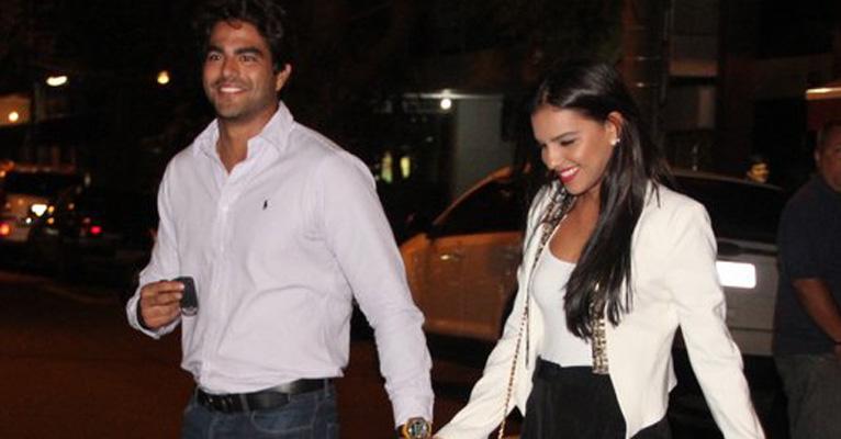 Mariana Rios é flagrada em clima de romance com o novo namorado