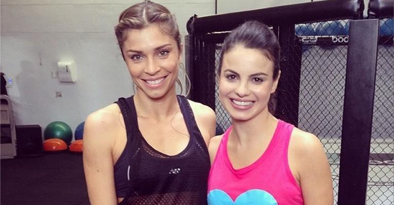 Grazi Massafera e Sthefany Britto praticam muay thai juntas