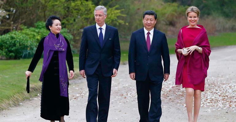 Primeira-dama e presidente da China fazem visita ao casal real da Bélgica