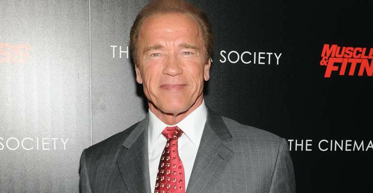 Aos 66 anos, Arnold Schwarzenegger faz duas horas de academia por dia