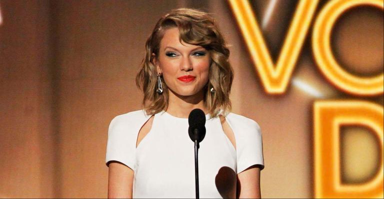Taylor Swift brilhou na 49ª edição do Academy of Country Music Awards