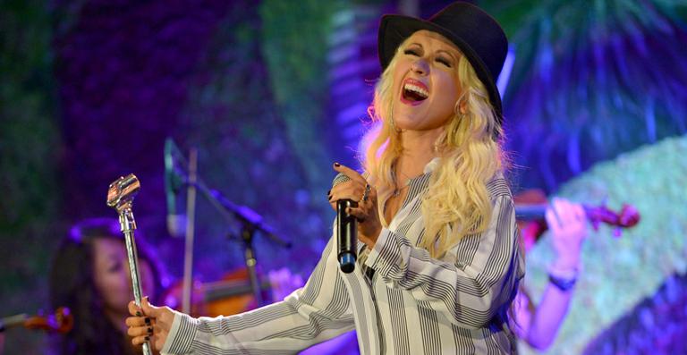 18 anos após Madonna, Christina Aguilera interpreta Evita em novo filme