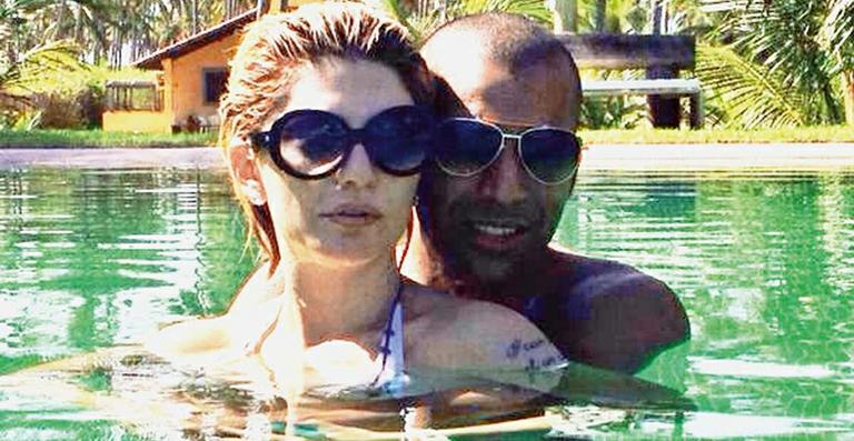 Ex-namorados, Antônia Fontenelle e Emerson Sheik trocam declarações na internet