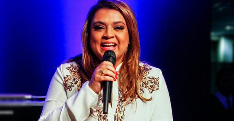 Preta Gil revela como mantém seus 73kg