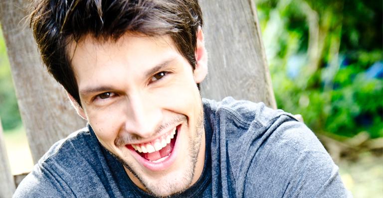 Lucas Romano, que estreou em “Amor à vida”, conta seus atuais projetos