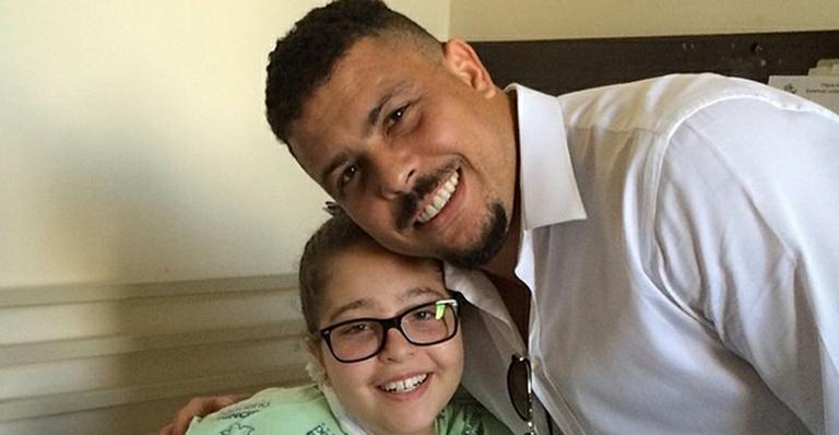 Durante tour por estádios da Copa, Ronaldo visita hospital infantil em Curitiba