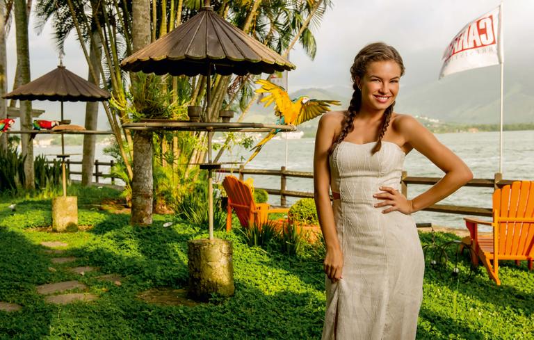 Na Ilha de CARAS, Lua Blanco diz ser uma mulher difícil de conquistar