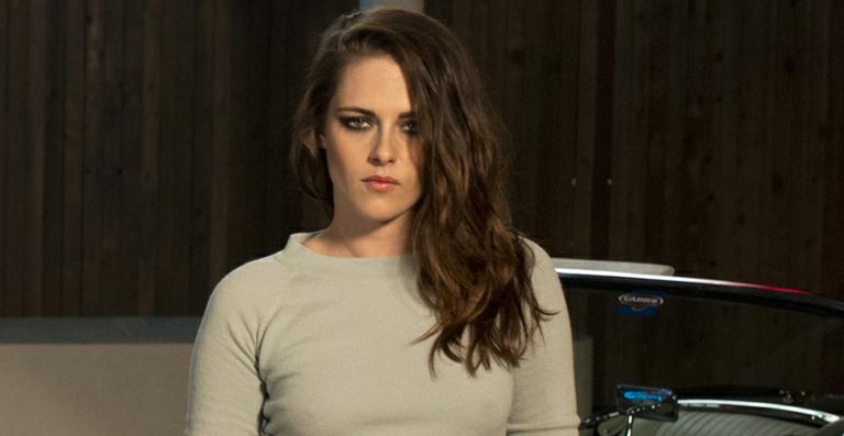 Kristen Stewart conta o motivo de não sorrir para as fotos