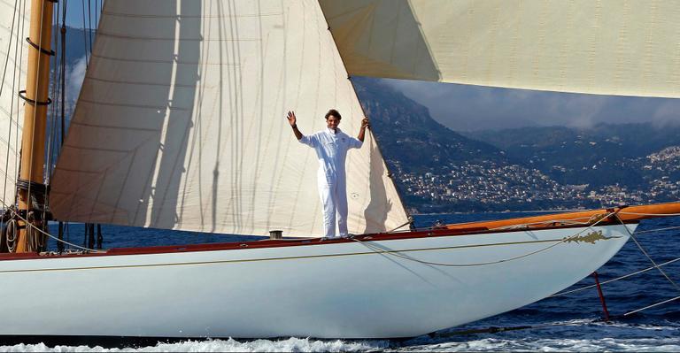 Rafael Nadal curte tarde de relax antes de entrar no saibro com o pé direito