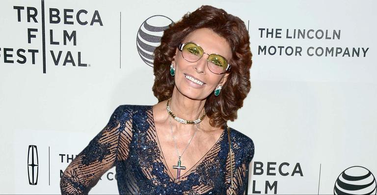Italiana Sophia Loren reina durante Festival de Cinema de Tribeca em NY