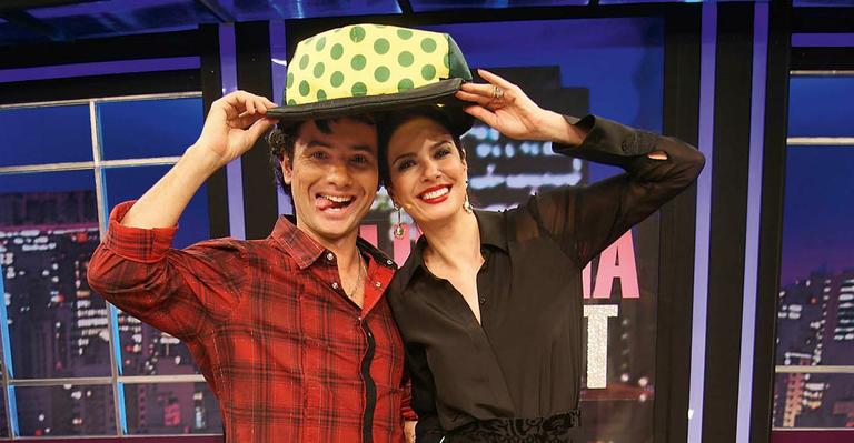 Luciana Gimenez recebe o comediante Marco Luque em seu programa na Rede TV!