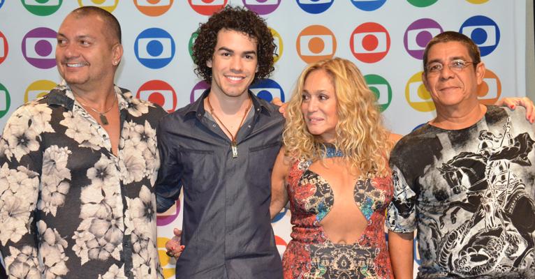 Susana Vieira chora de emoção ao ganhar prêmio nos Estados Unidos