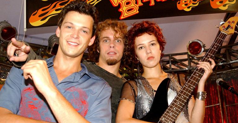 Relembre artistas que fizeram sucesso há 10 anos