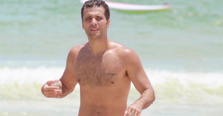 Bruno Gagliasso conta como mantém a boa forma