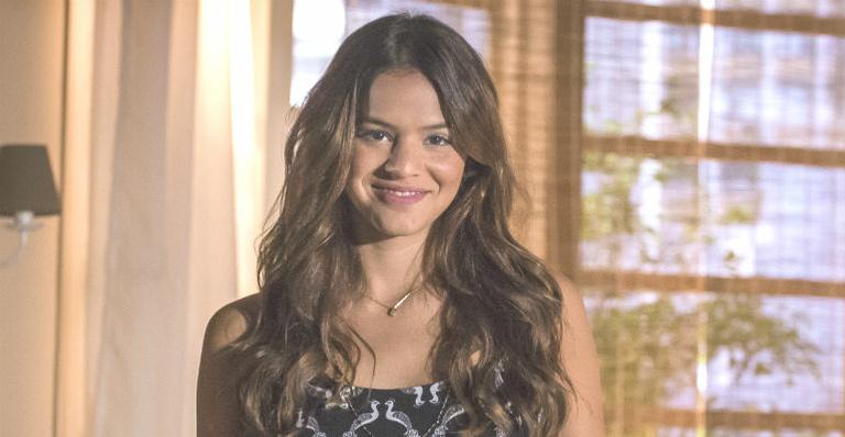 Bruna Marquezine se defende das críticas à personagem: “Um papel não mancha a imagem do ator”