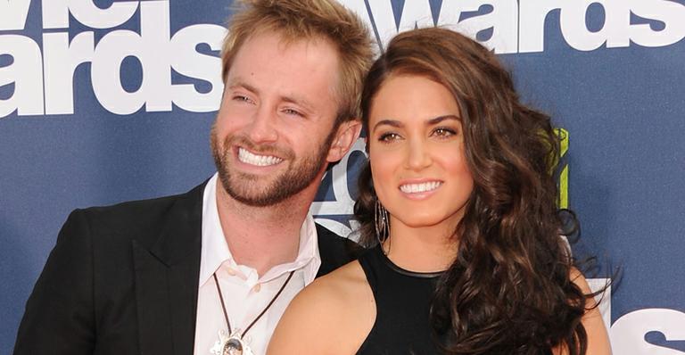 Atriz de Crepúsculo, Nikki Reed entra com pedido de divórcio de Paul McDonald