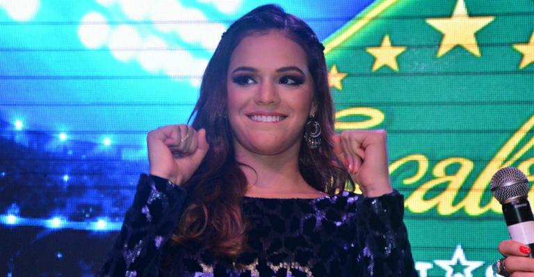 Após Neymar assumir volta, Bruna Marquezine apresenta evento em São Paulo
