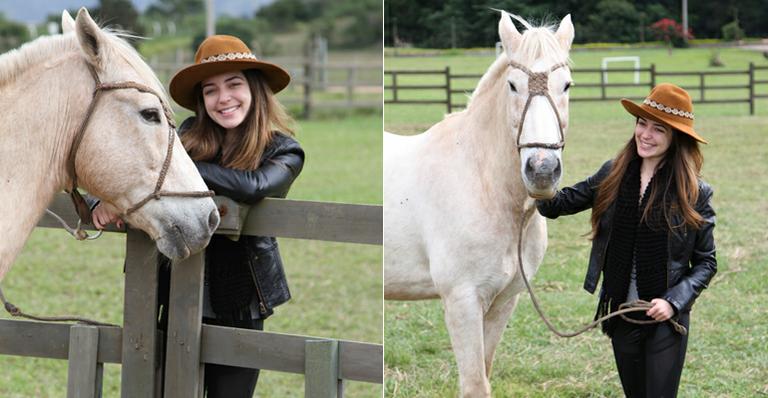 Anna Rita Cerqueira passeia a cavalo em Santa Catarina