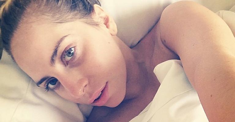 Em dia de folga, Lady Gaga posta foto sem maquiagem