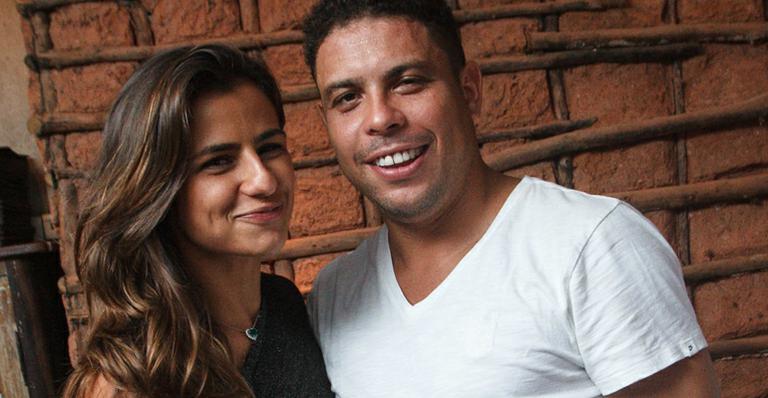 Paula Morais declara o amor por Ronaldo: ‘Te amando por inteiro’