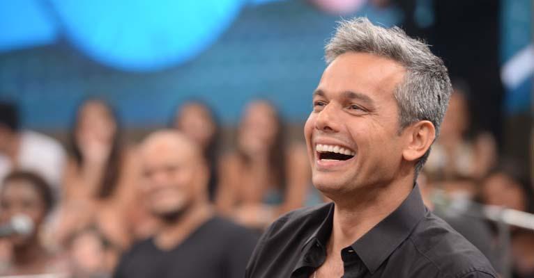 Otaviano Costa conta que jogou um coco na cabeça de ladrão: “Um herói”