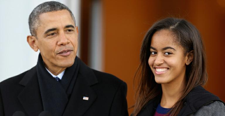 Filha de Barack Obama vira assistente de produção de Steven Spielberg
