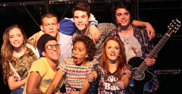 Após Malhação, estrelas da novela estreiam musical teen no Rio