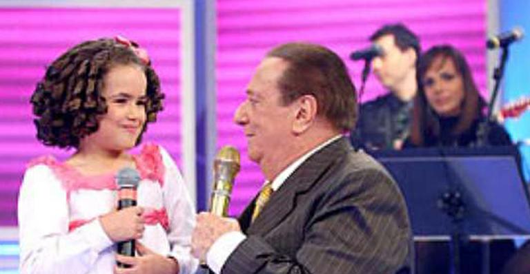 Maisa relembra seu início no Raul Gil