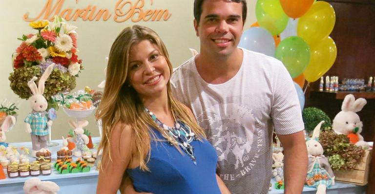 Bárbara Borges festeja a 1ª semana de vida do filho com foto