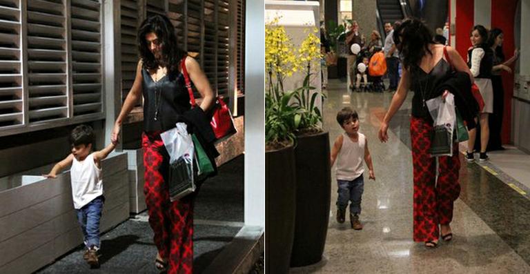 Juliana Paes curte passeio com o filho Pedro