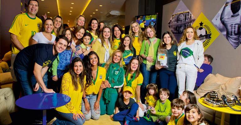 Famosos participam de sorteio da Multiplus no Lounge CARAS