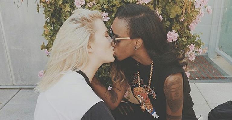 Em rede social, rapper Angel Haze confirma namoro com Ireland, filha de Alec Baldwin
