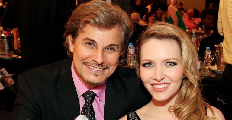 Edson Celulari faz declaração de amor para a namorada no Instagram