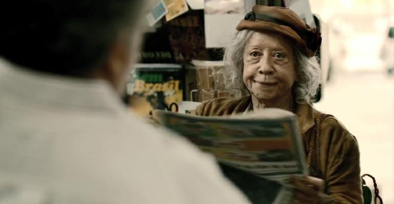 Fernanda Montenegro é uma moradora de rua no filme ‘Rio, Eu Te Amo’. Assista ao trailer!