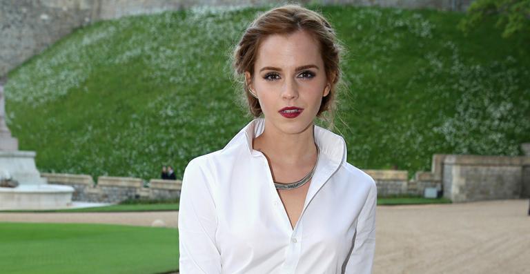 Emma Watson está com medo de cantar no filme A Bela e a Fera