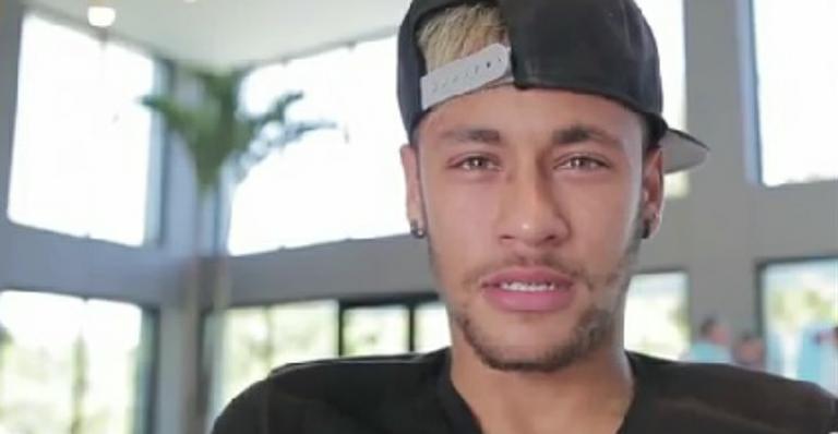 Em recuperação, Neymar grava vídeo para agradecer fãs; veja