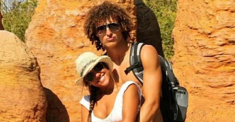 David Luiz e a namorada trocam mensagens divertidas nas redes sociais