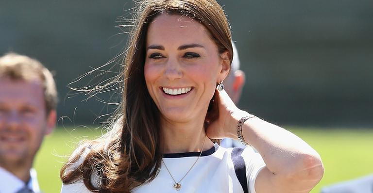 Kate Middleton faz aulas de culinária em renomada escola de Londres