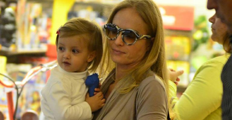 Angélica fala sobre a filha Eva: ‘Ela é muito vaidosa’