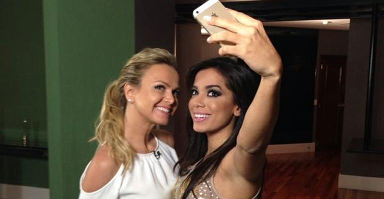Anitta revela para Eliana por quais famosos se interessaria