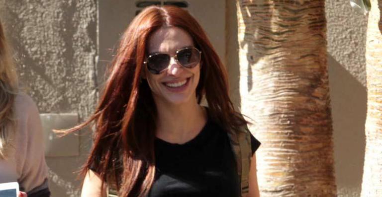 Atriz Cleo Pires muda o visual e fica ruiva