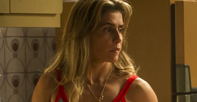 Deborah Secco aparece em fotos da novela Boogie Oogie
