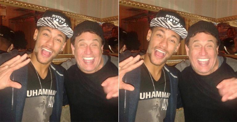 De férias, Neymar encontra Sérgio Mallandro e faz ‘glu glu’ para foto