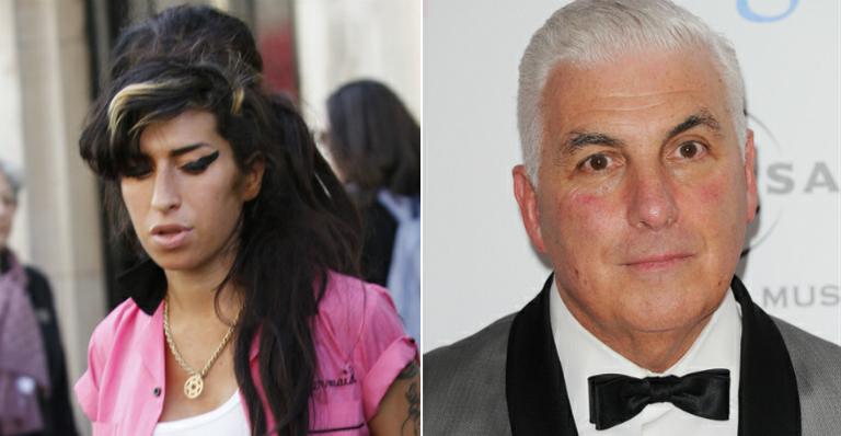 Três anos após a morte de Amy Winehouse, pai diz que fala com a cantora