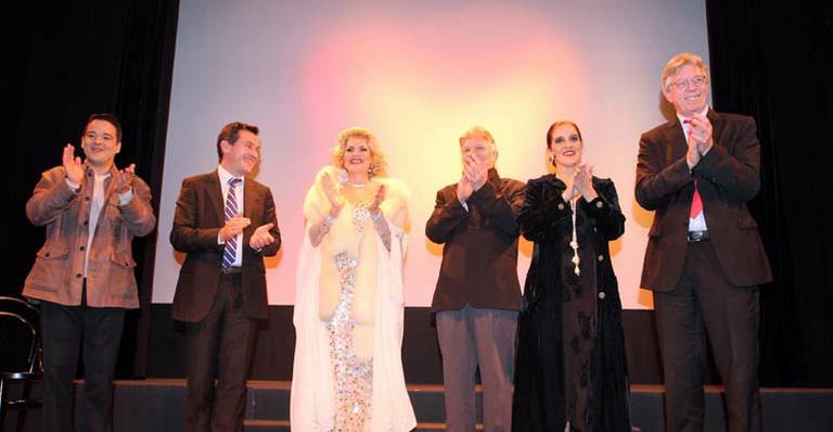 Sylvia Bandeira volta ao teatro revivendo Marlene Dietrich